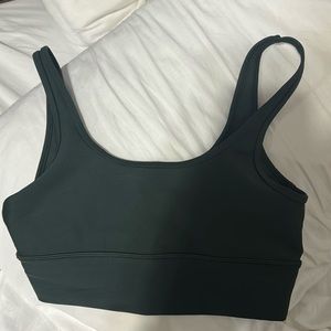 Aritzia TNAction sports bra size medium